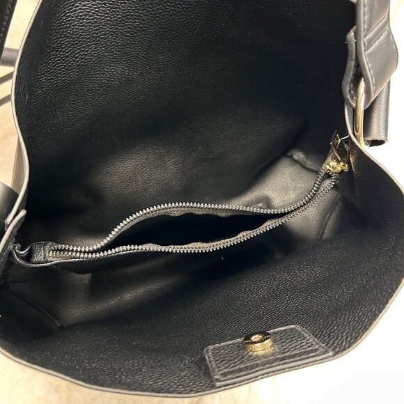 Steve Madden NYC Large Tote Handbag Black Bucket Bag Buckle Gold Streetwear - Picture 8 of 8